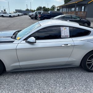 2016 FORD MUSTANG ECOBOOST PREMIUM — фото 4
