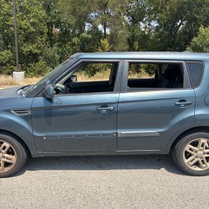 2011 KIA SOUL + 照片 4