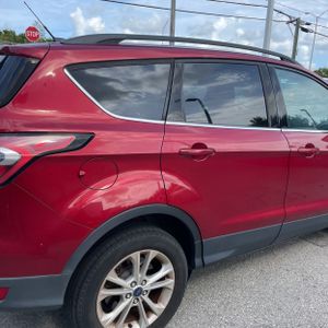 2017 FORD ESCAPE SE — фото 9