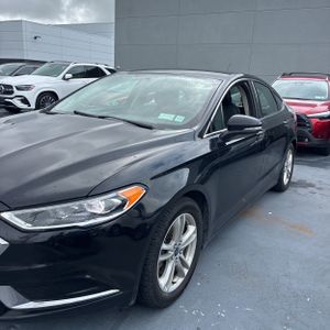 2018 FORD FUSION SE 照片 2