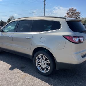 CHEVROLET TRAVERSE LT - 5