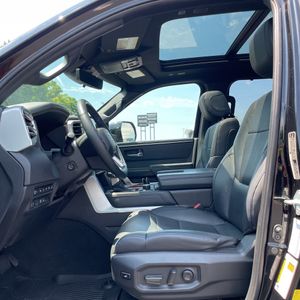 2022 Toyota TUNDRA PLATINUM — миниатюра 36