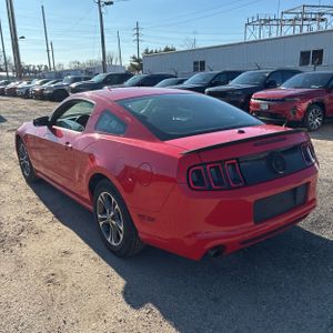 FORD MUSTANG V6 - 5