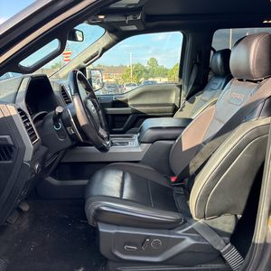 صورة 36 لـ 2019 FORD F-150 RAPTOR