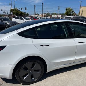 TESLA MODEL 3 BASE - 9