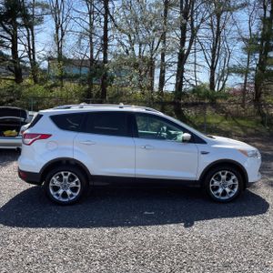 FORD ESCAPE TITANIUM - 10