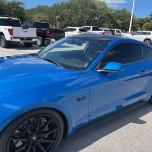 FORD MUSTANG GT PREMIUM - 2