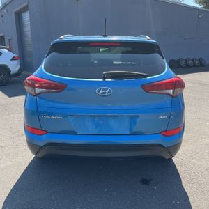 HYUNDAI TUCSON SE - 7
