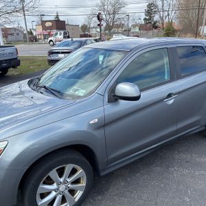 MITSUBISHI OUTLANDER SPORT ES - 2