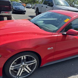 FORD MUSTANG GT PREMIUM - 2