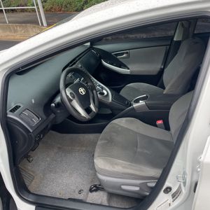 صورة مصغرة 32 لـ 2012 Toyota PRIUS THREE