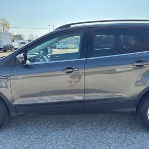 FORD ESCAPE SEL - 4