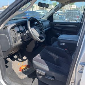 صورة مصغرة 32 لـ 2005 Dodge RAM 1500 SLT