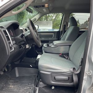 صورة مصغرة 32 لـ 2019 RAM 1500 CLASSIC SLT