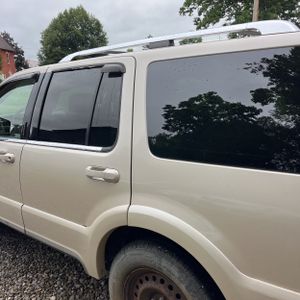 2005 Lincoln AVIATOR LUXURY photo 6