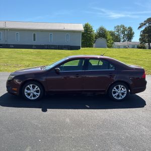 FORD FUSION SE - 3
