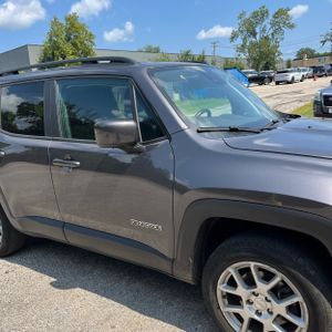 صورة 13 لـ 2021 JEEP RENEGADE LATITUDE