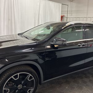 صورة 2 لـ 2019 Mercedes-BENZ GLA