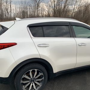 KIA SPORTAGE EX - 9