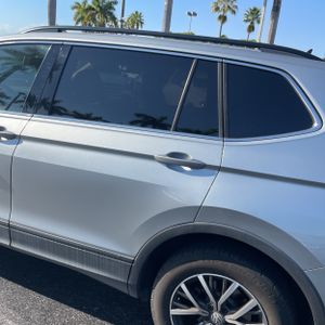 VOLKSWAGEN TIGUAN SE - 6