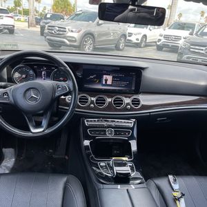 2017 Mercedes-BENZ E-CLASS — миниатюра 36