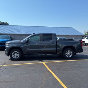 صورة 3 لـ 2020 Chevrolet SILVERADO 1500 RST