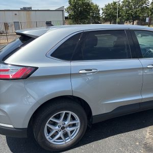 FORD EDGE SEL - 9