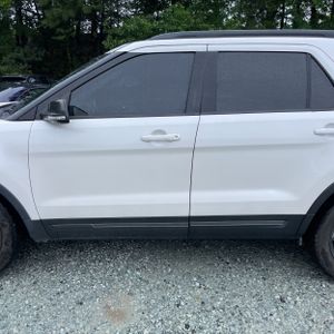 صورة 4 لـ 2017 FORD EXPLORER XLT
