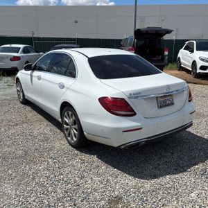 MERCEDES-BENZ E-CLASS - 5