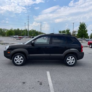 HYUNDAI TUCSON LX - 3