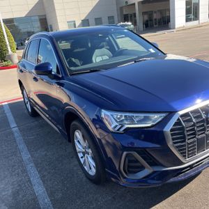 AUDI Q3 S-LINE PREM 45 - 10