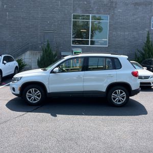 2016 Volkswagen TIGUAN 2.0T SEL 4MOTION — фото 3