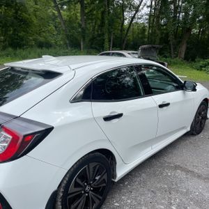 صورة 9 لـ 2018 Honda CIVIC EX