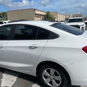 2018 Chevrolet CRUZE LS MANUAL — фото 6