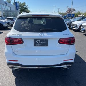 MERCEDES-BENZ GLC - 7