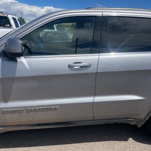 2017 JEEP GRAND CHEROKEE LAREDO 照片 3