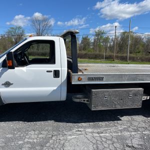 FORD F-550 CHASSIS XLT - 4