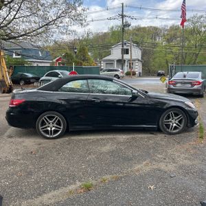 MERCEDES-BENZ E-CLASS - 10