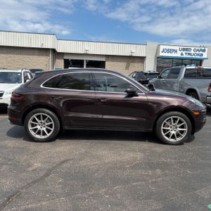 PORSCHE MACAN S - 10