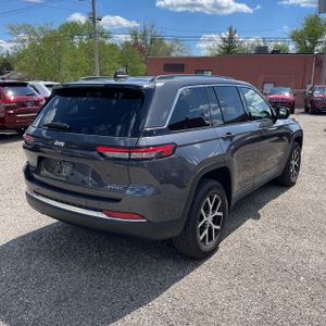 JEEP GRAND CHEROKEE LIMITED - 8