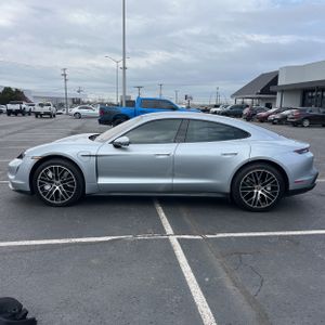 PORSCHE TAYCAN TURBO - 3