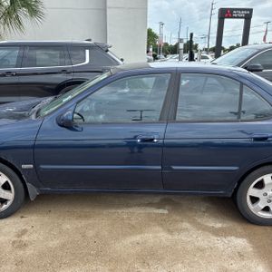 NISSAN SENTRA 1.8S - 4