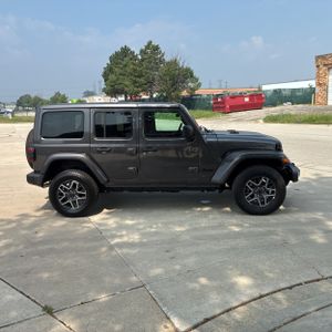 2025 JEEP WRANGLER SAHARA 照片 10
