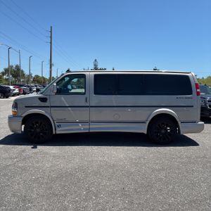 CHEVROLET EXPRESS 2500 - 3