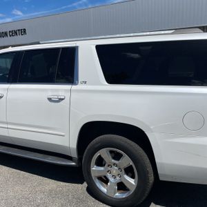 CHEVROLET SUBURBAN LTZ - 6