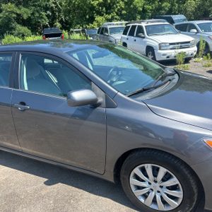 2013 Toyota COROLLA LE — миниатюра 13