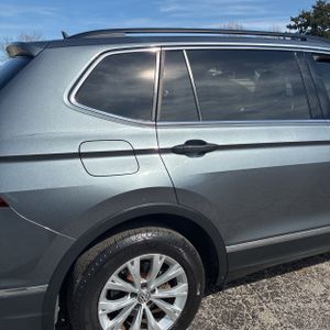 VOLKSWAGEN TIGUAN 2.0T SE 4MOTION - 9