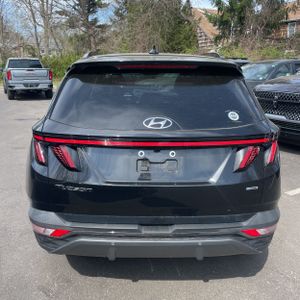 HYUNDAI TUCSON LIMITED - 7