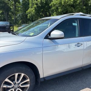 2014 Nissan PATHFINDER SV 照片 2