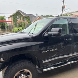 2004 Dodge RAM 2500 SLT 照片 2